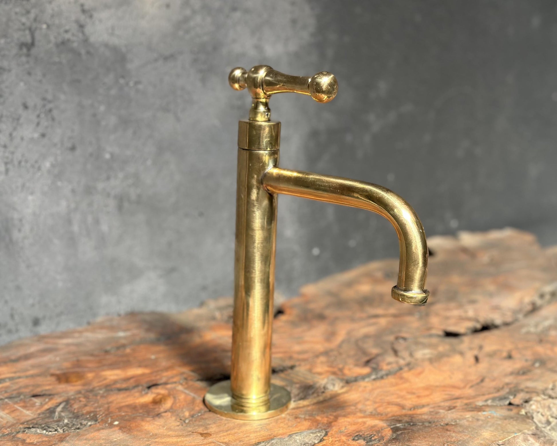 vanity faucet