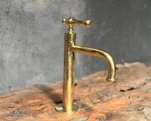 vanity faucet